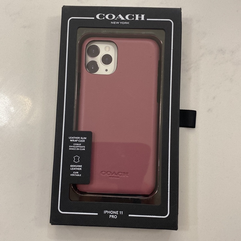 ✨NEW✨COACH IPHONE 11 PRO CASE - Picture 2 of 6